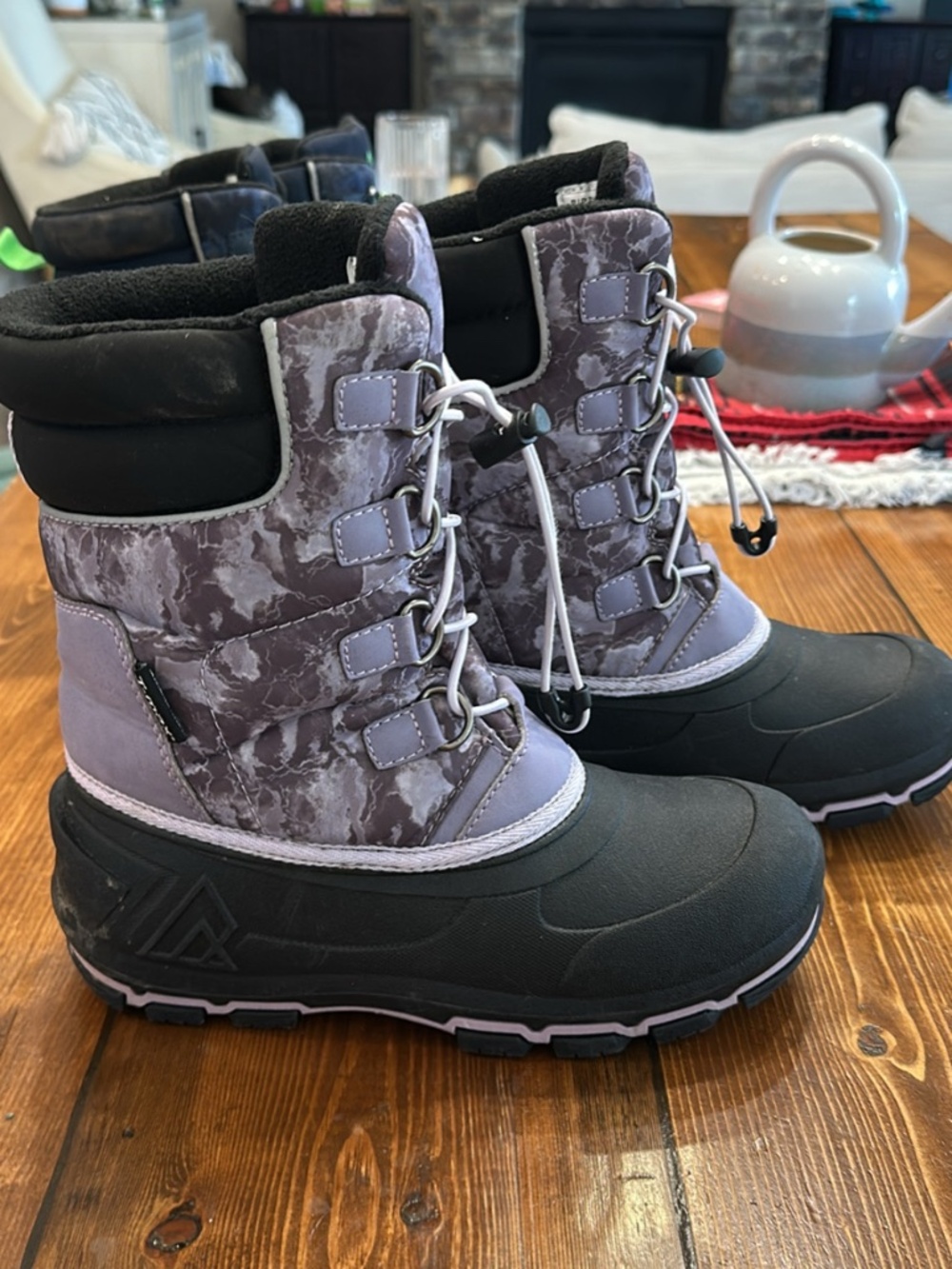 Girl’s Ripzone winter boots